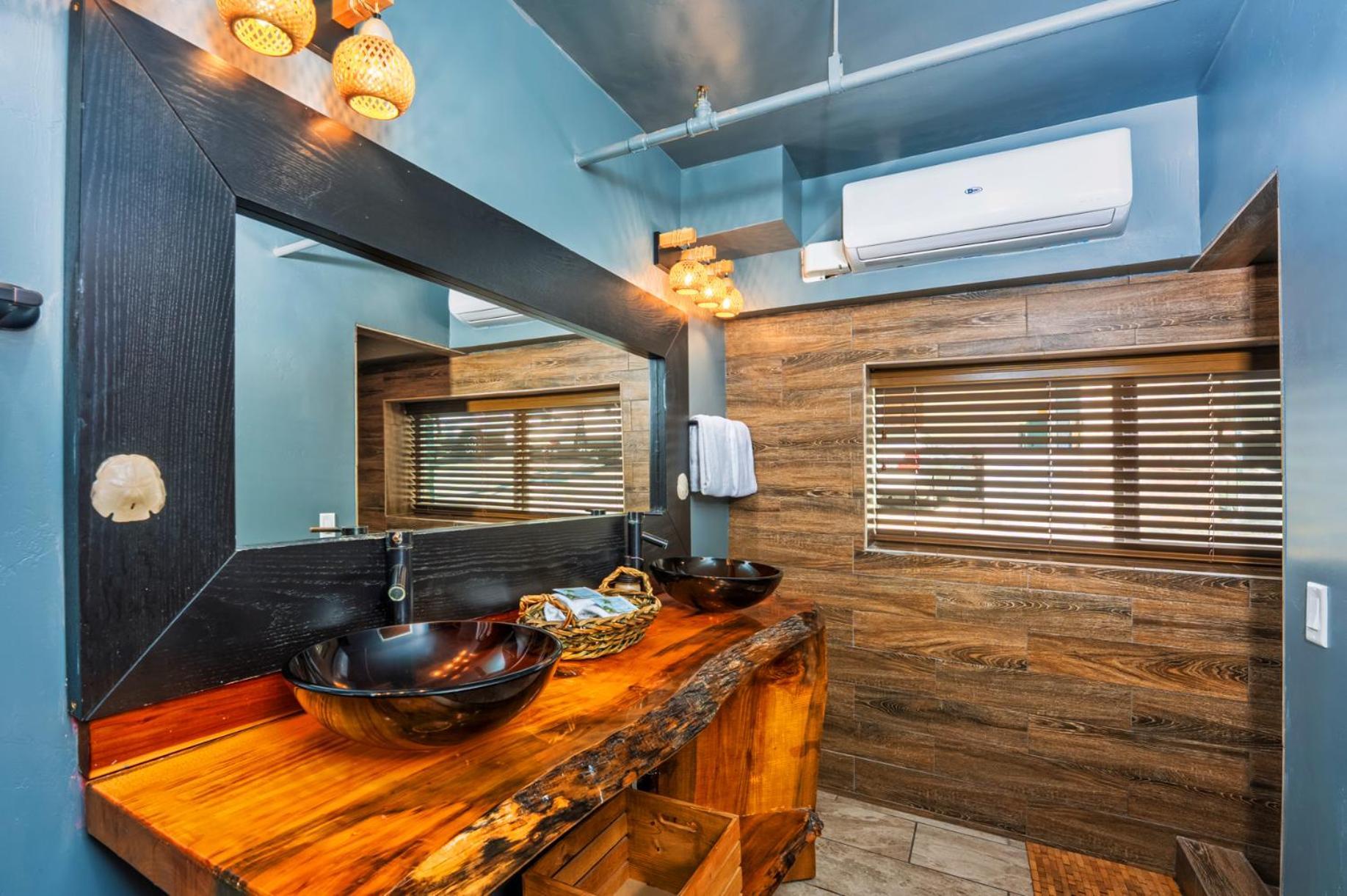 Nomads Hotel San Clemente