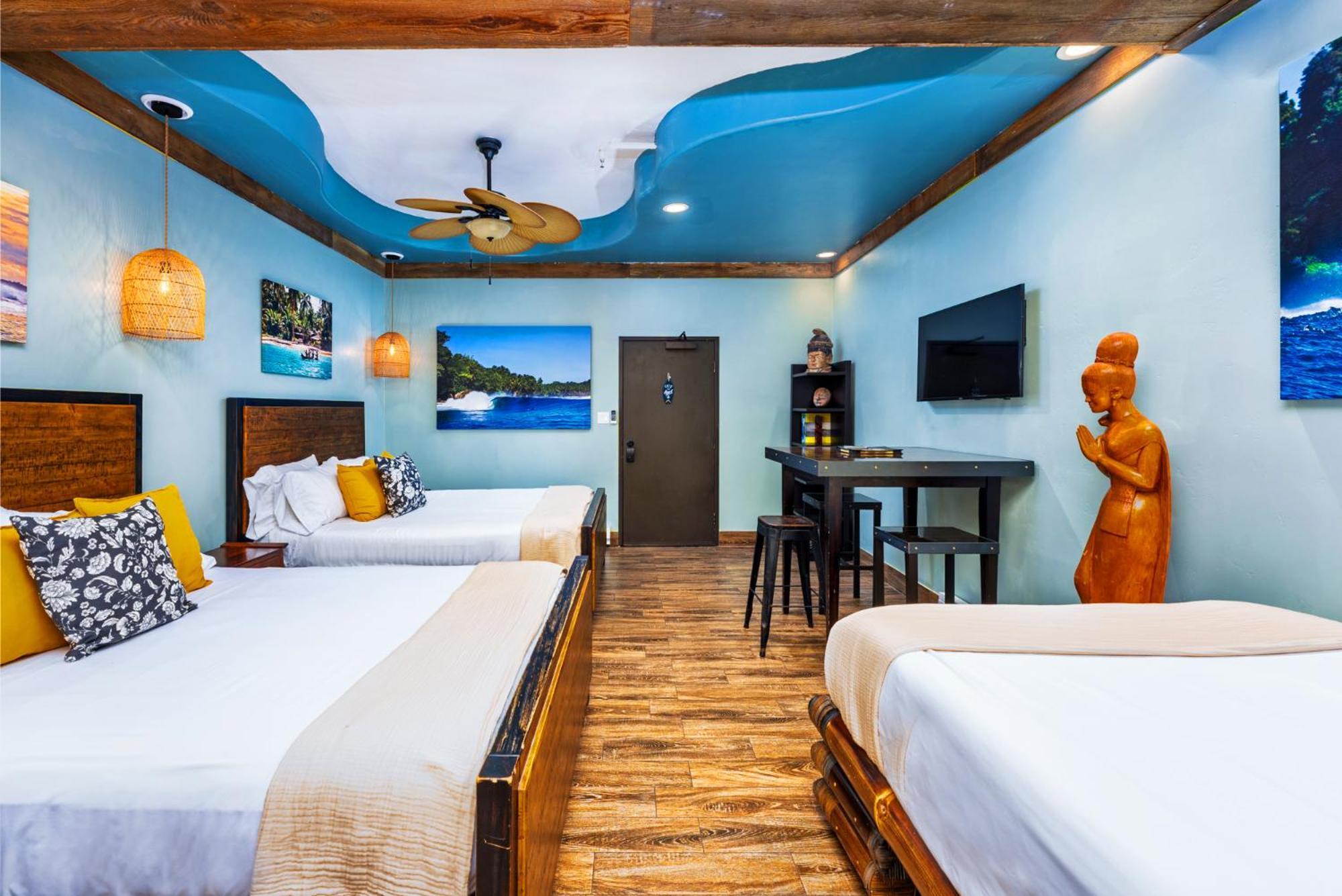 Nomads Hotel San Clemente