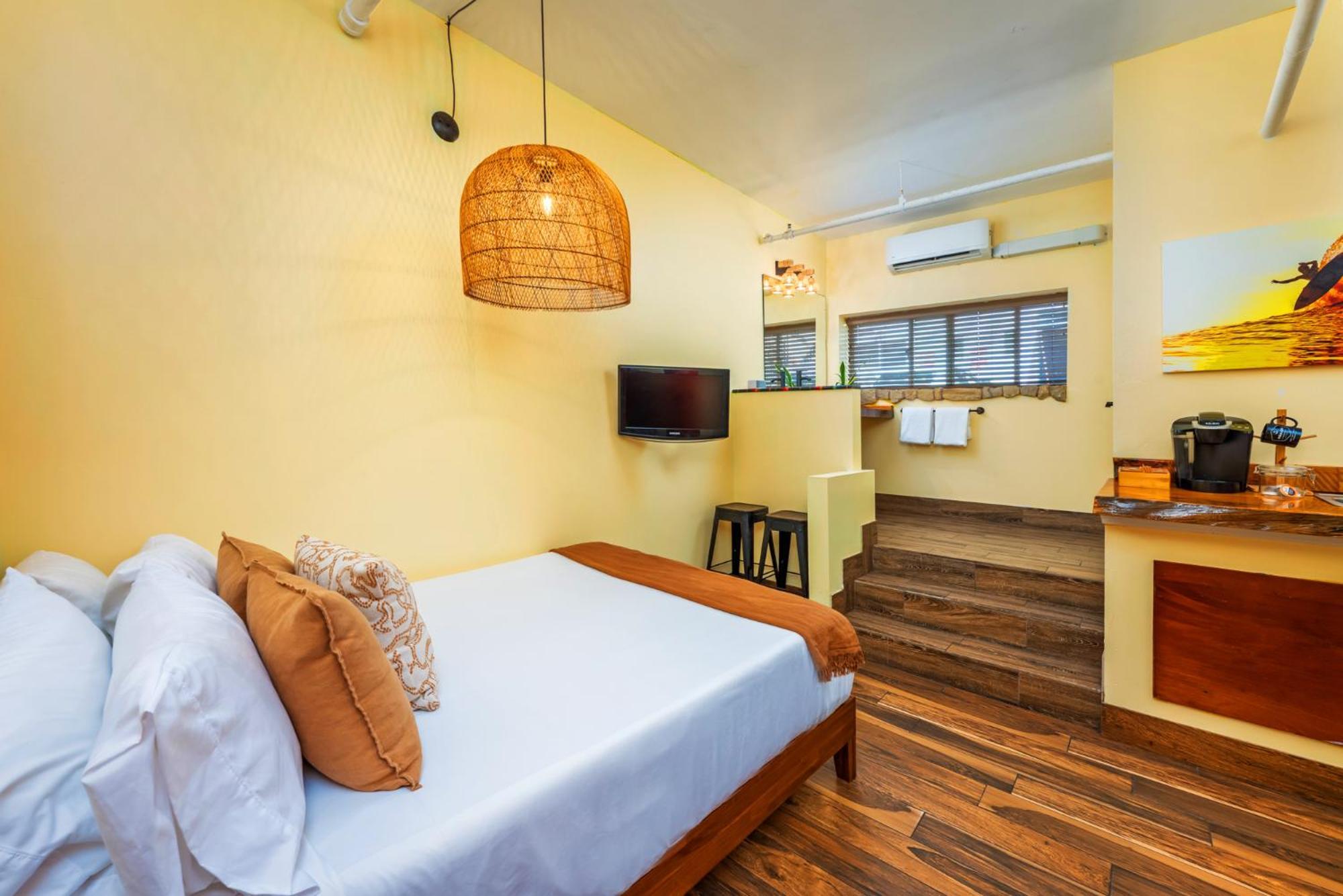 Nomads Hotel